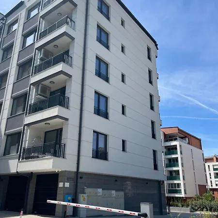 公寓 Trinavis Boutique Apartments, Own Private Parking, Center, Entire 大特尔诺沃