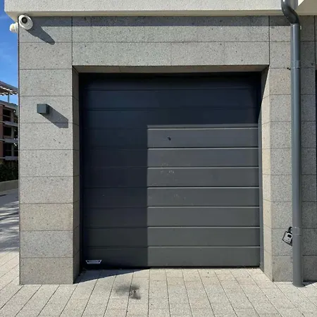 Trinavis Boutique Apartments, Own Private Parking, Center, Entire * 大特尔诺沃