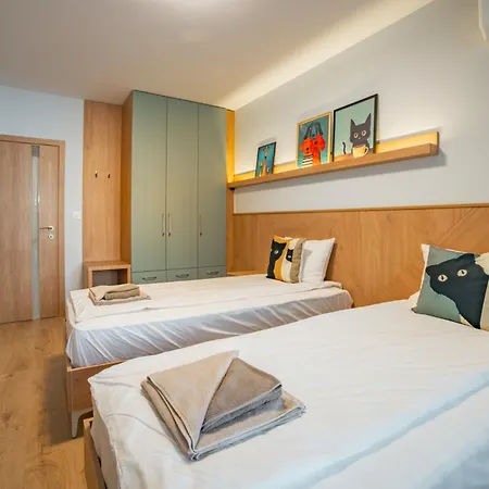 Trinavis Boutique Apartments, Own Private Parking, Center, Entire Lejlighed