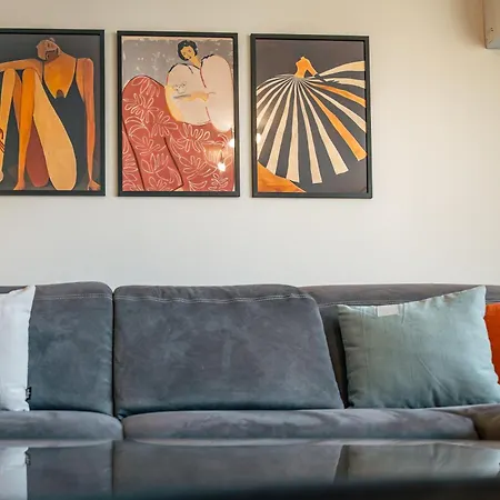 Trinavis Boutique Apartments, Own Private Parking, Center, Entire Апартаменты
