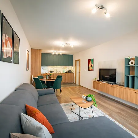 Trinavis Boutique Apartments, Own Private Parking, Center, Entire 公寓 大特尔诺沃